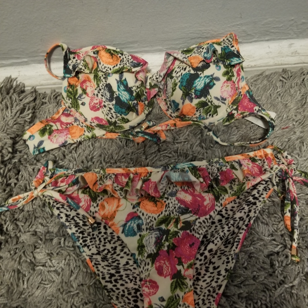 H&M 2 peice swimsuit